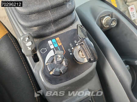 Escavadora de rastos 2019 Case CX290 D LIFT CABIN (36)