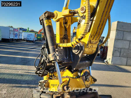 Pelles sur chenilles 2014 Komatsu PC240 LC-10 (13)