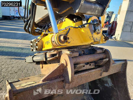 Pelles sur chenilles 2014 Komatsu PC240 LC-10 (15)