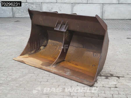 Pelles sur chenilles 2014 Komatsu PC240 LC-10 (30)