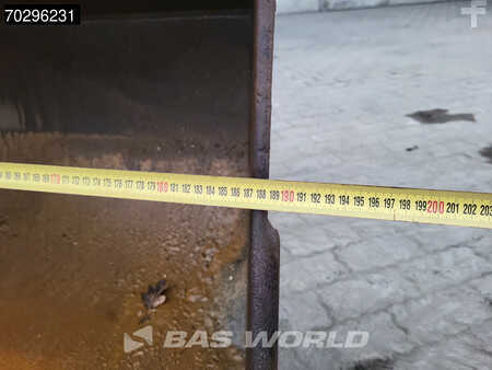 Pelles sur chenilles 2014 Komatsu PC240 LC-10 (35)