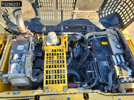 Pelles sur chenilles 2014 Komatsu PC240 LC-10 (37)