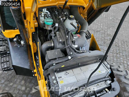 Rigid Backhoe Loader 2025 JCB 3DX PLUS 4WD - A/C - HP (31)