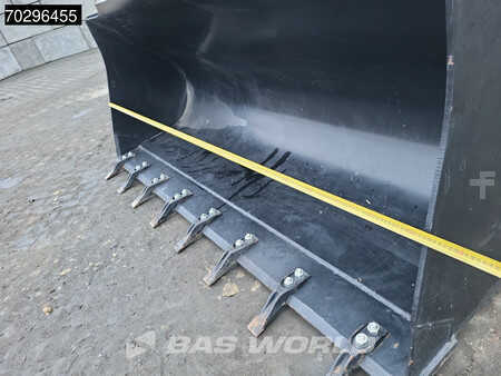 Rigid Backhoe Loader 2025 JCB 3DX PLUS 4WD - A/C - HP (20)