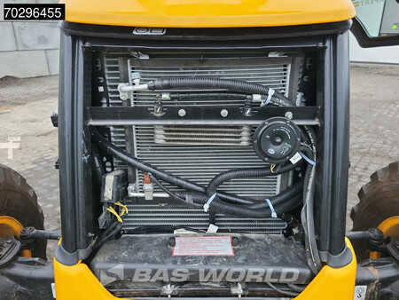 Rigid Backhoe Loader 2025 JCB 3DX PLUS 4WD - A/C - HP (34)