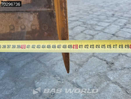 Bulldosere 2011 Caterpillar D6 N LGP (16)