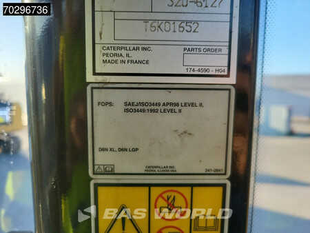 Bulldosere 2011 Caterpillar D6 N LGP (37)