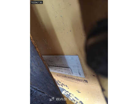 Bulldosere 2011 Caterpillar D6 N LGP (40)