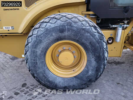 Single drum compactors 2017 Caterpillar CS66 B A/C - Trimble GPS (20)