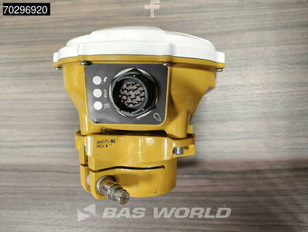 Single drum compactors 2017 Caterpillar CS66 B A/C - Trimble GPS (28)