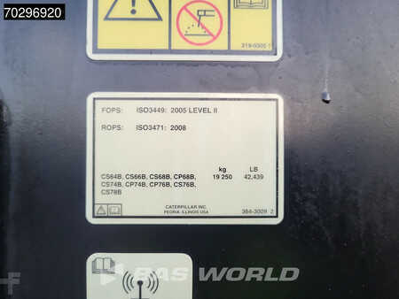 Single drum compactors 2017 Caterpillar CS66 B A/C - Trimble GPS (31)