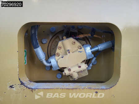 Single drum compactors 2017 Caterpillar CS66 B A/C - Trimble GPS (9)