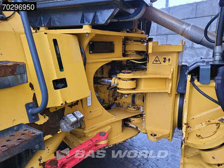 Kink Dumprar 2017 Bell B50 E (19)