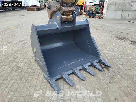 Escavadora de rastos 2019 Volvo EC220 E L (15)