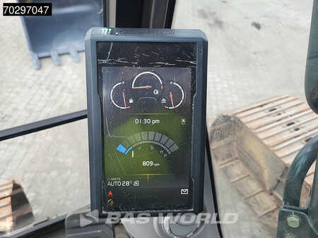 Escavadora de rastos 2019 Volvo EC220 E L (37)