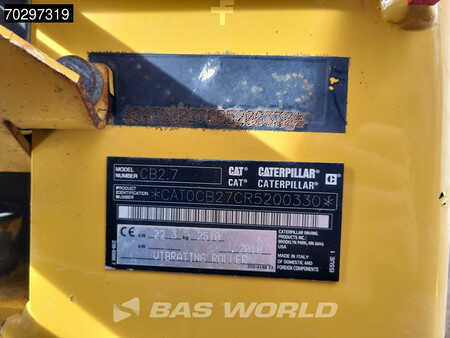 Walce gładkie 2018 Caterpillar CB2.7 (29)