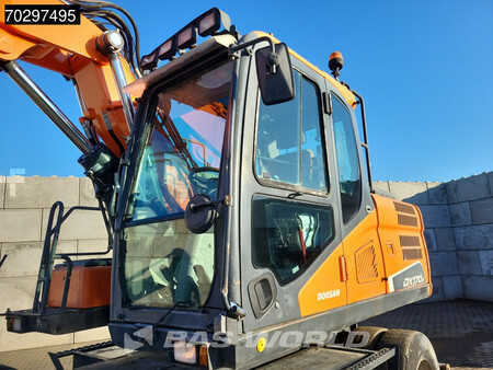 Escavatori gommati 2016 Doosan DX170W -5 (18)
