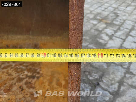 Escavadora de rastos 2016 Case CX130 D (15)