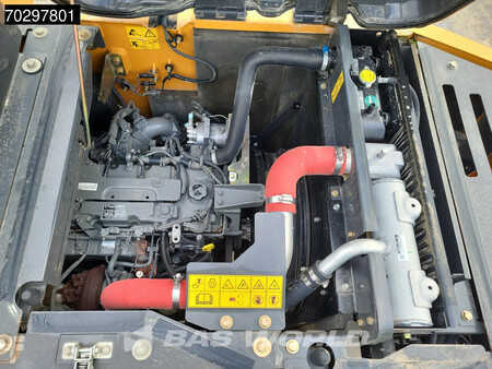 Escavadora de rastos 2016 Case CX130 D (17)