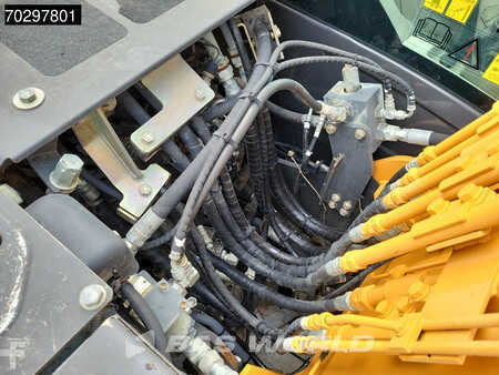 Escavadora de rastos 2016 Case CX130 D (19)