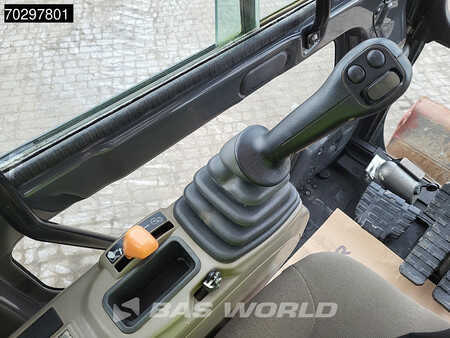 Escavadora de rastos 2016 Case CX130 D (31)