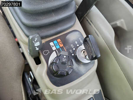 Escavadora de rastos 2016 Case CX130 D (36)