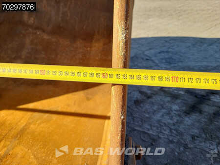 Bæltegraver 2022 Hyundai HX300 AL (16)