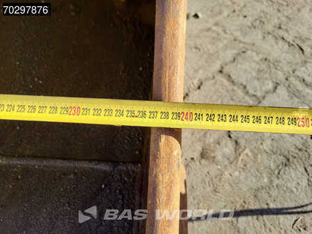 Bæltegraver 2022 Hyundai HX300 AL (23)