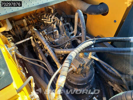 Bæltegraver 2022 Hyundai HX300 AL (38)