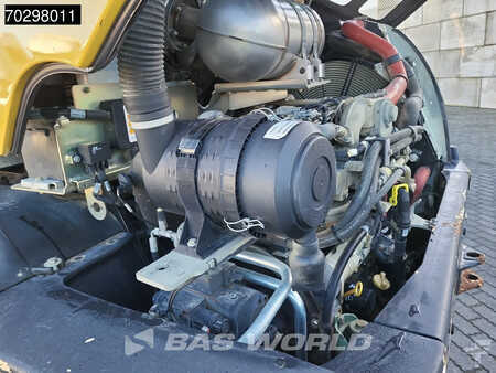 Pyöräkuormaajat 2017 Yanmar V120 Bucket + Forks (27)