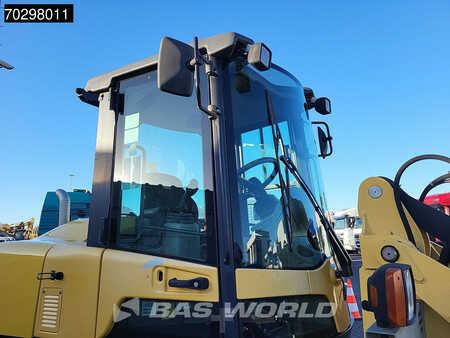 Pyöräkuormaajat 2017 Yanmar V120 Bucket + Forks (29)