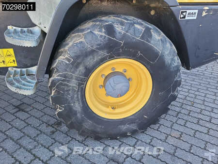 Pyöräkuormaajat 2017 Yanmar V120 Bucket + Forks (32)