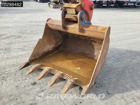 Korečková rýpadla 2016 Komatsu PC210 LC-10 (10)