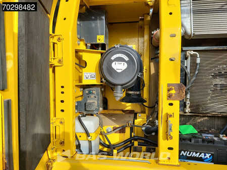 Korečková rýpadla 2016 Komatsu PC210 LC-10 (22)