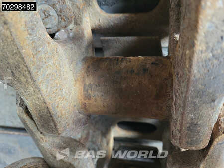 Korečková rýpadla 2016 Komatsu PC210 LC-10 (29)