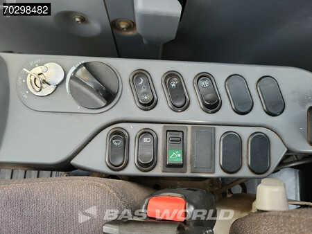 Korečková rýpadla 2016 Komatsu PC210 LC-10 (37)