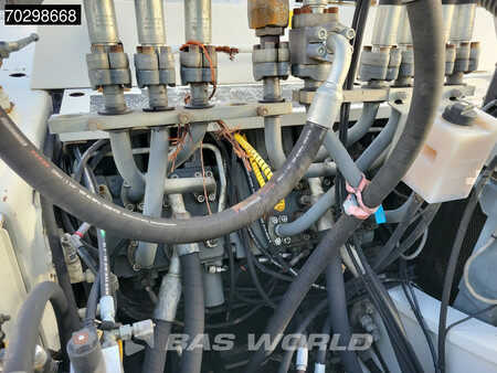 Mobile Cranes 2008 Liebherr R954 C EW (21)