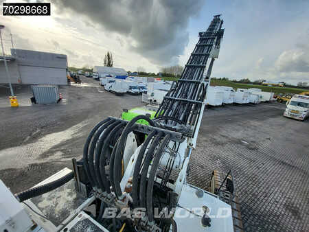 Mobile Cranes 2008 Liebherr R954 C EW (23)