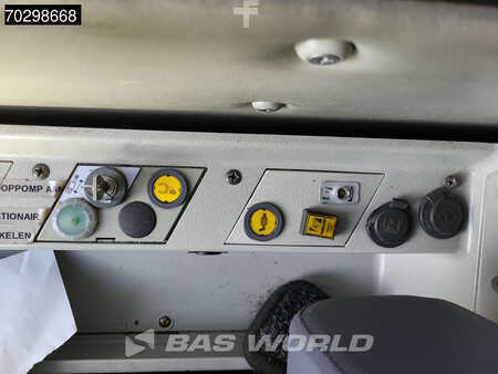 Mobile Cranes 2008 Liebherr R954 C EW (36)