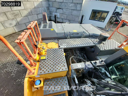 Pelles sur chenilles 2018 Volvo EC300 E L (32)