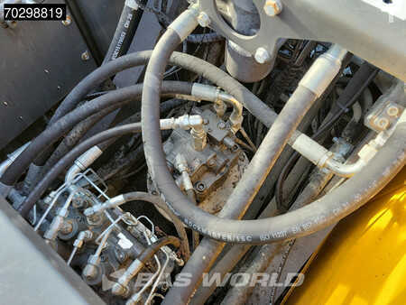 Pelles sur chenilles 2018 Volvo EC300 E L (34)