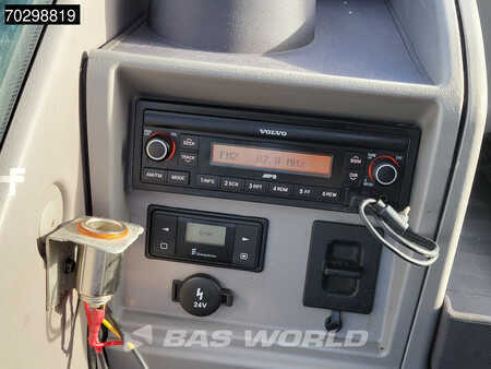 Pelles sur chenilles 2018 Volvo EC300 E L (37)