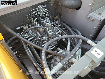 Hydraulic Excavators 2017 Volvo EC250 E L GPS - 2 Buckets (28)