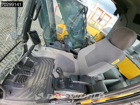 Telakaivinkoneet  2016 Volvo EC250 E L (32)