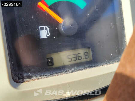 Walce gładkie 2018 Caterpillar CB2.7 (29)