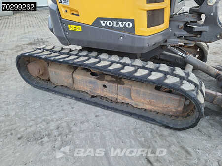 Minibagry 2019 Volvo ECR50 D (26)