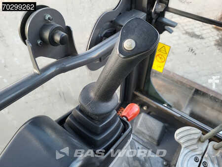 Minibagry 2019 Volvo ECR50 D (31)