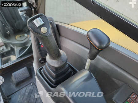 Minibagry 2019 Volvo ECR50 D (32)