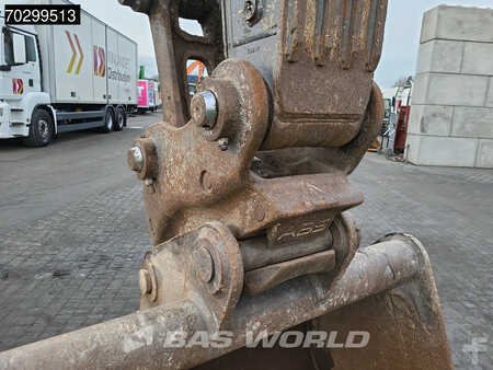 Hydraulic Excavators 2018 Volvo EC220 E L (12)