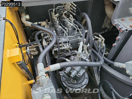 Hydraulic Excavators 2018 Volvo EC220 E L (20)